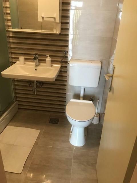 Apartmani Ruza Макарска Экстерьер фото